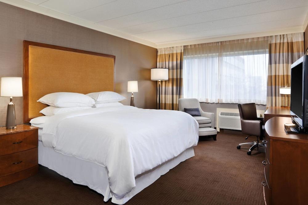 Sheraton Niagara Falls Exterior photo