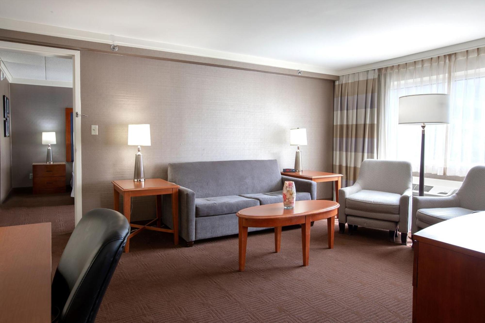 Sheraton Niagara Falls Exterior photo